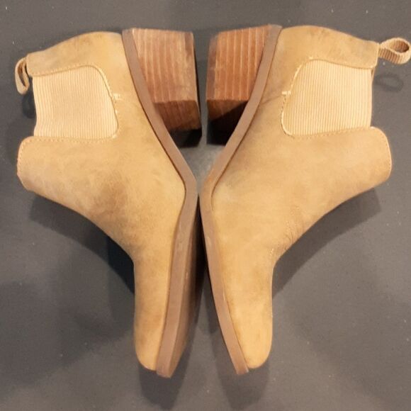 American Eagle Tan Booties - Picture 12 of 14
